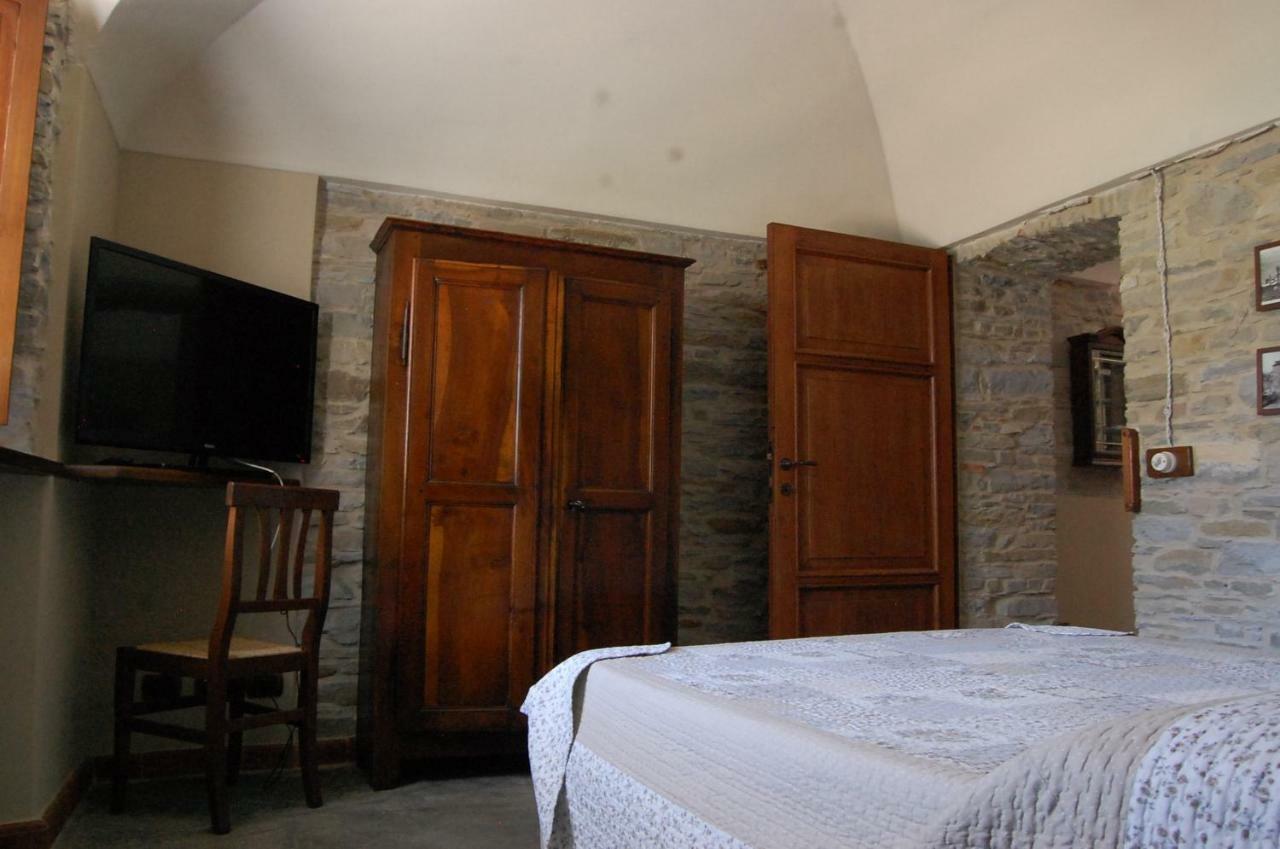 Appartamenti Cenni - Relais Su Lago Varsi ภายนอก รูปภาพ